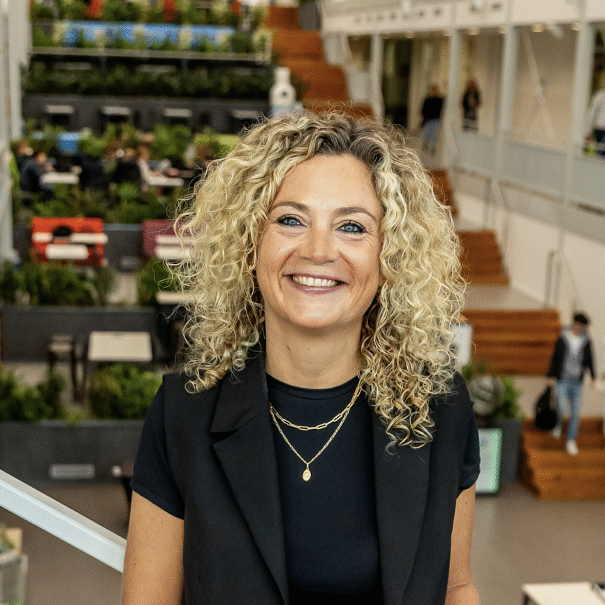 Puck van Holsteijn close